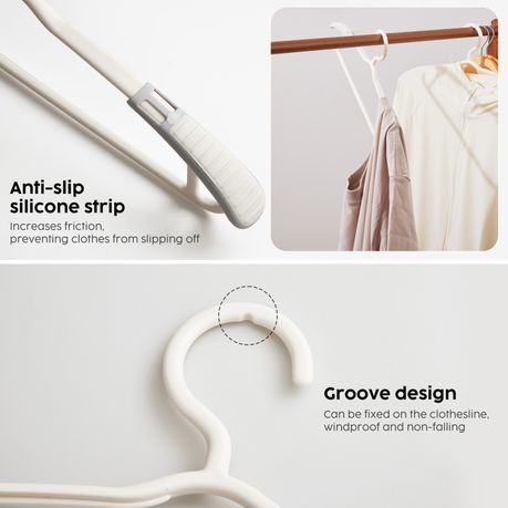 Plastic Clothes Hangers