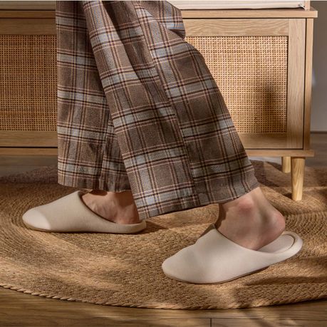 Memory Foam Cotton Winter Slippers Unisex Anti-Slip Comfort Shoes